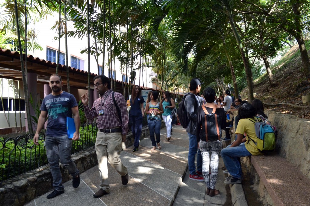 Cuentas de redes sociales para&nbsp;uamistas